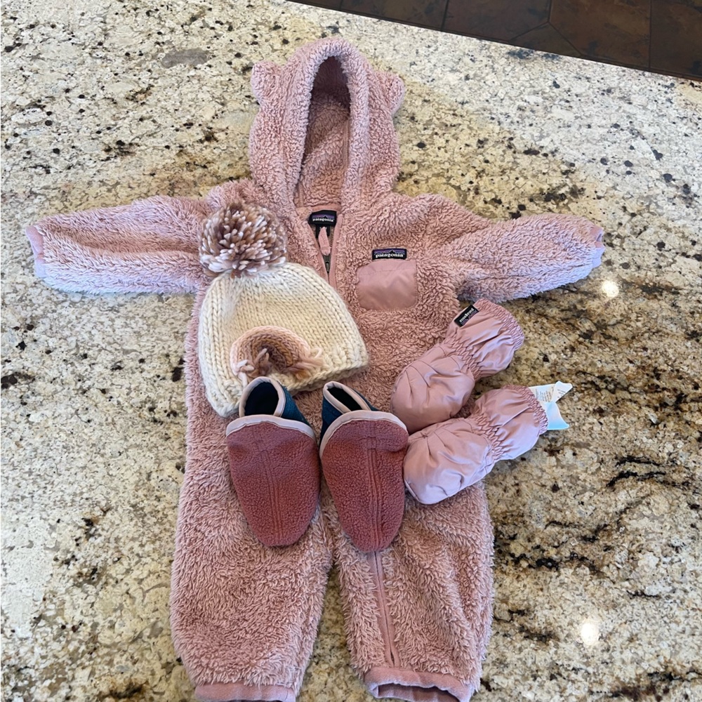 Patagonia Infant Fuzzy Winter Set